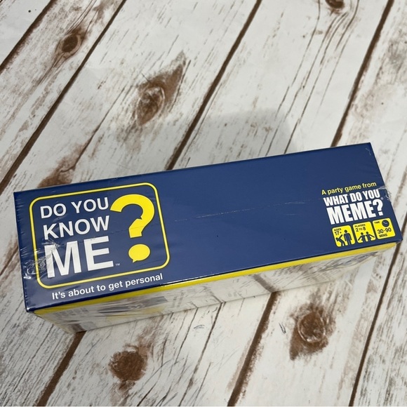 Do You Know Me? Game NEw Party Game - Picture 4 of 7